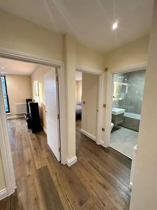 Stylish Riverside Apartment London Storbritannien